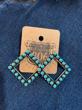 Load image into Gallery viewer, Route 806 Earring
