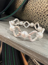 Load image into Gallery viewer, The Clover Pearl Stretch Bracelet
