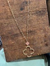 Load image into Gallery viewer, Long Clover Necklace
