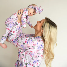 Load image into Gallery viewer, Colette Mommy Robe
