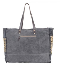 Load image into Gallery viewer, Myra Lambent Canvas Hairon Bag
